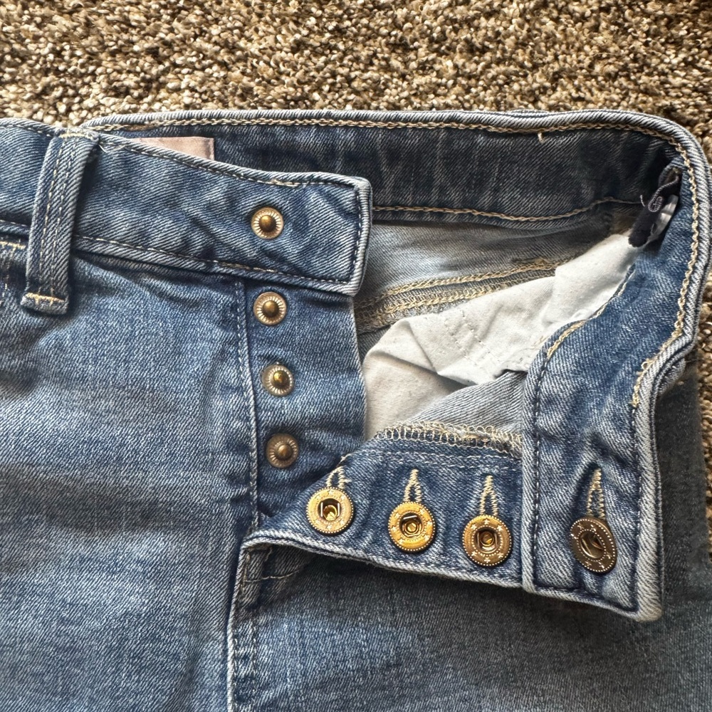 SO Blue Skinny Jeans with Distressed Details - Picture 5 of 7